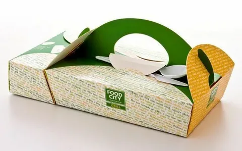 Food City takeaway packaging showing bad packaging design flaws