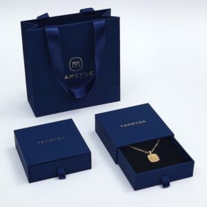 Luxury jewelry gift packaging boxes with drawer style boxes and branded shopping bags