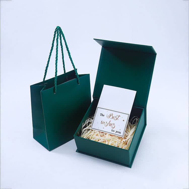 custom twist top gift boxes with interlocking closures